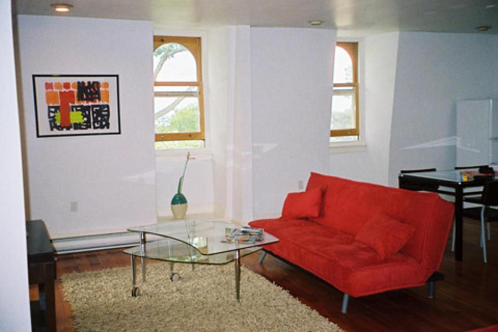 Absolute 1000 Islands Monthly Suites Gananoque Habitación foto